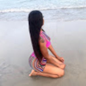 Meet your Posher, Monayé